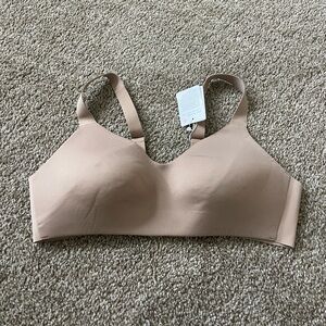 NWT Lululemon - Hold True Bra / Nude Color / 36B